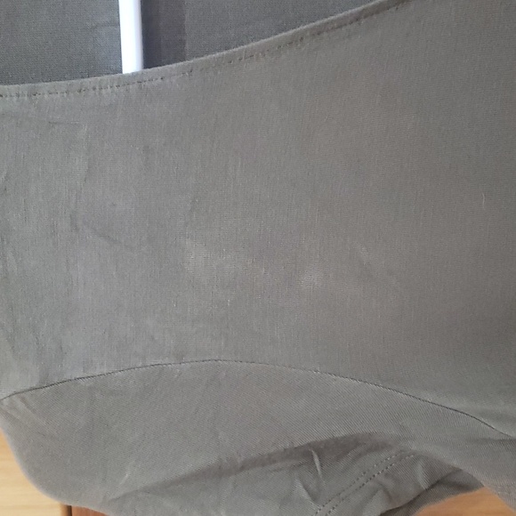 American Eagle T neck tee - Picture 3 of 3